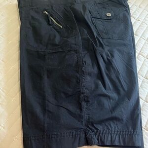 Avenue Black Cargo Shorts with Cotton Blend